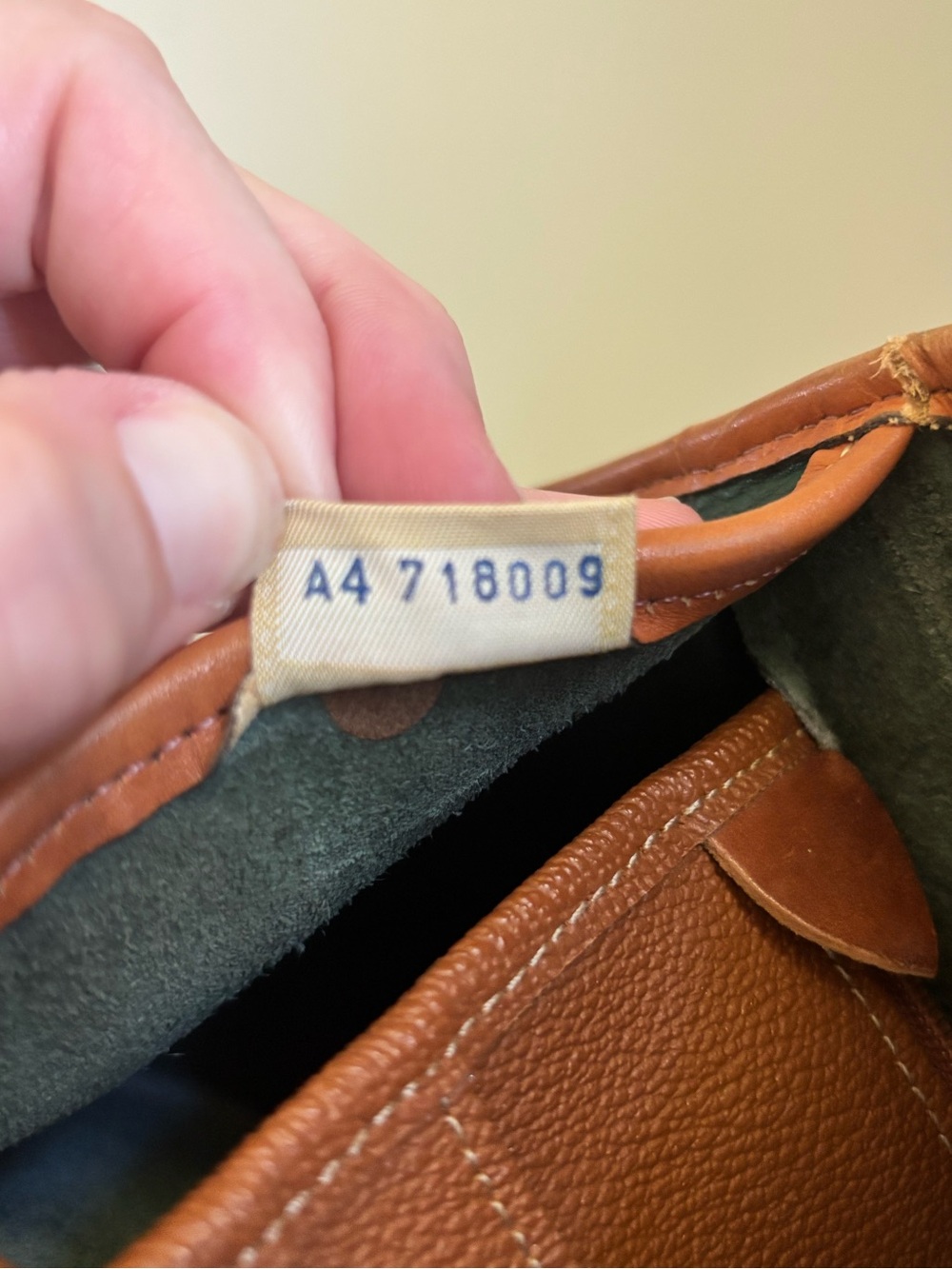 Vintage Dooney & Bourke AWL Purse - Picture 13 of 13